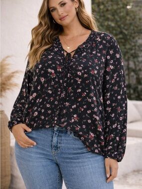 Torrid Black Floral Tie-Front Peasant Blouse Boho Cottagecore